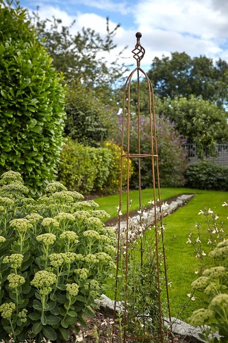 Natural rust priory obelisk - natural,