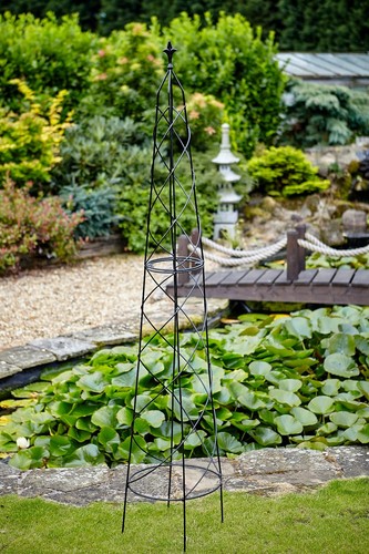 Nostell garden metal obelisk - nostell,